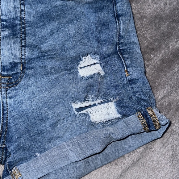 High Rise Stretchy Shorts - Picture 3 of 7